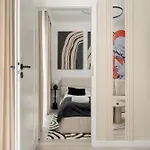 Mieszczanska Elegant With Balcony By Renters Prestige
