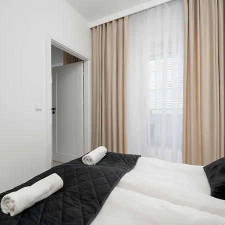 Mieszczanska Elegant With Balcony By Renters Prestige Apartamento *