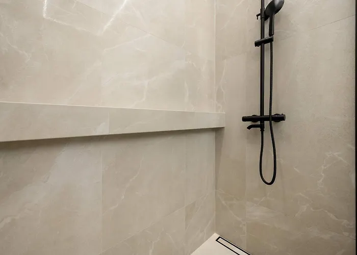 Mieszczanska Elegant With Balcony By Renters Prestige דירה