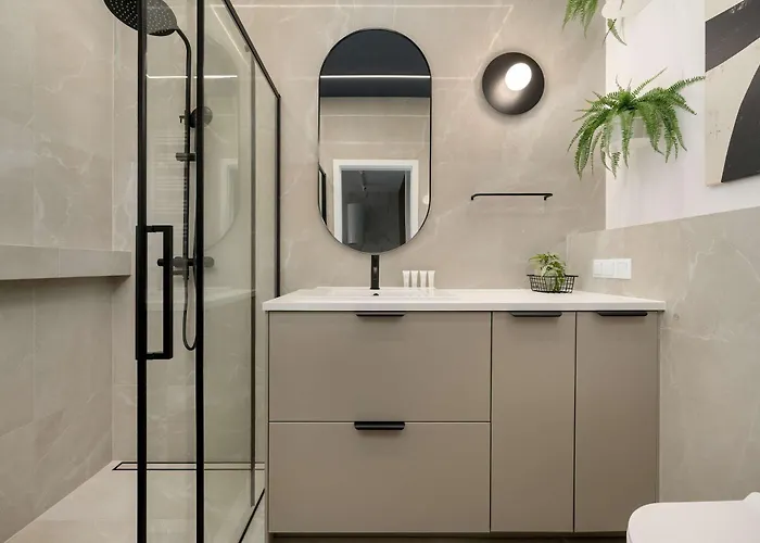 Mieszczanska Elegant With Balcony By Renters Prestige * ורוצלב