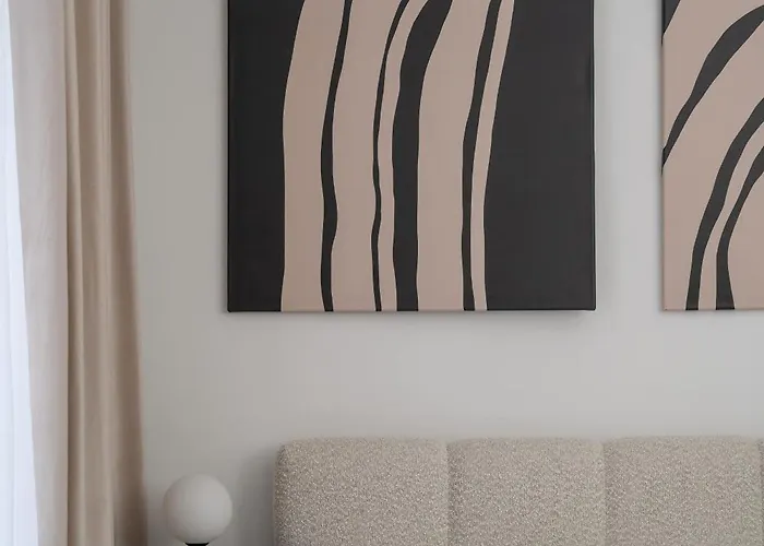 Mieszczanska Elegant With Balcony By Renters Prestige Wroclaw