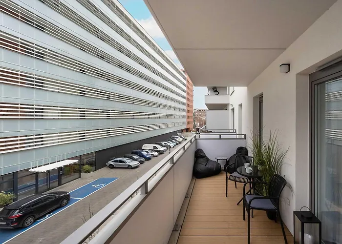 Mieszczanska Elegant With Balcony By Renters Prestige דירה *