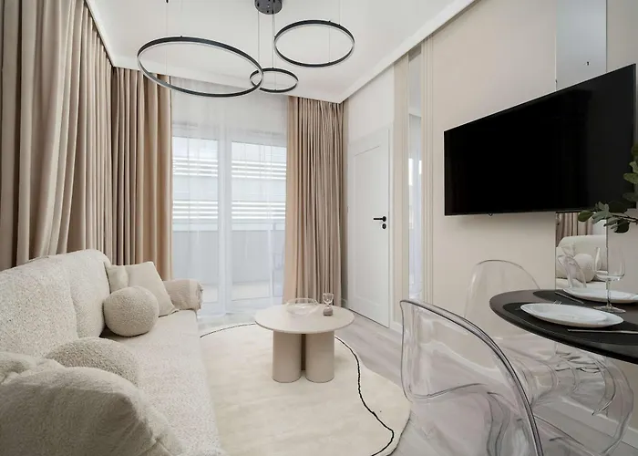 Mieszczanska Elegant With Balcony By Renters Prestige Wroclaw